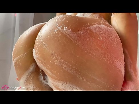 ❤️ Brunette si masturba a figa cù un vibratore per un orgasmu intensu in a doccia ❤️ Video cazzo à co.killvs.top ️❤